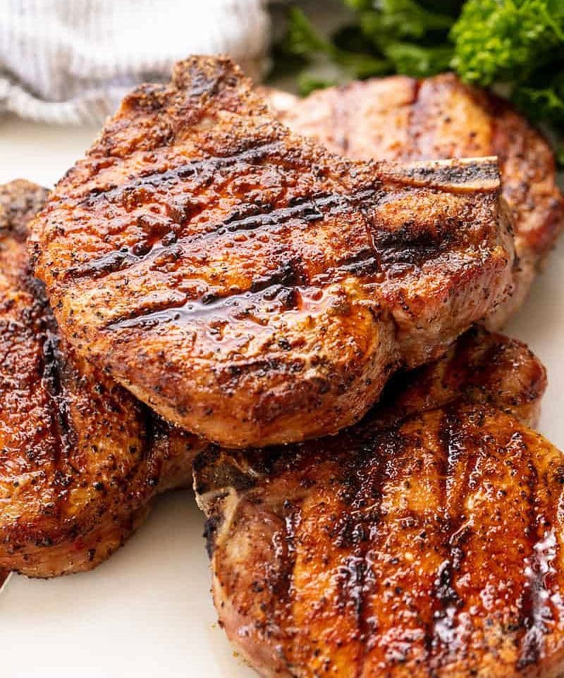 Ceafa de porc la gratar